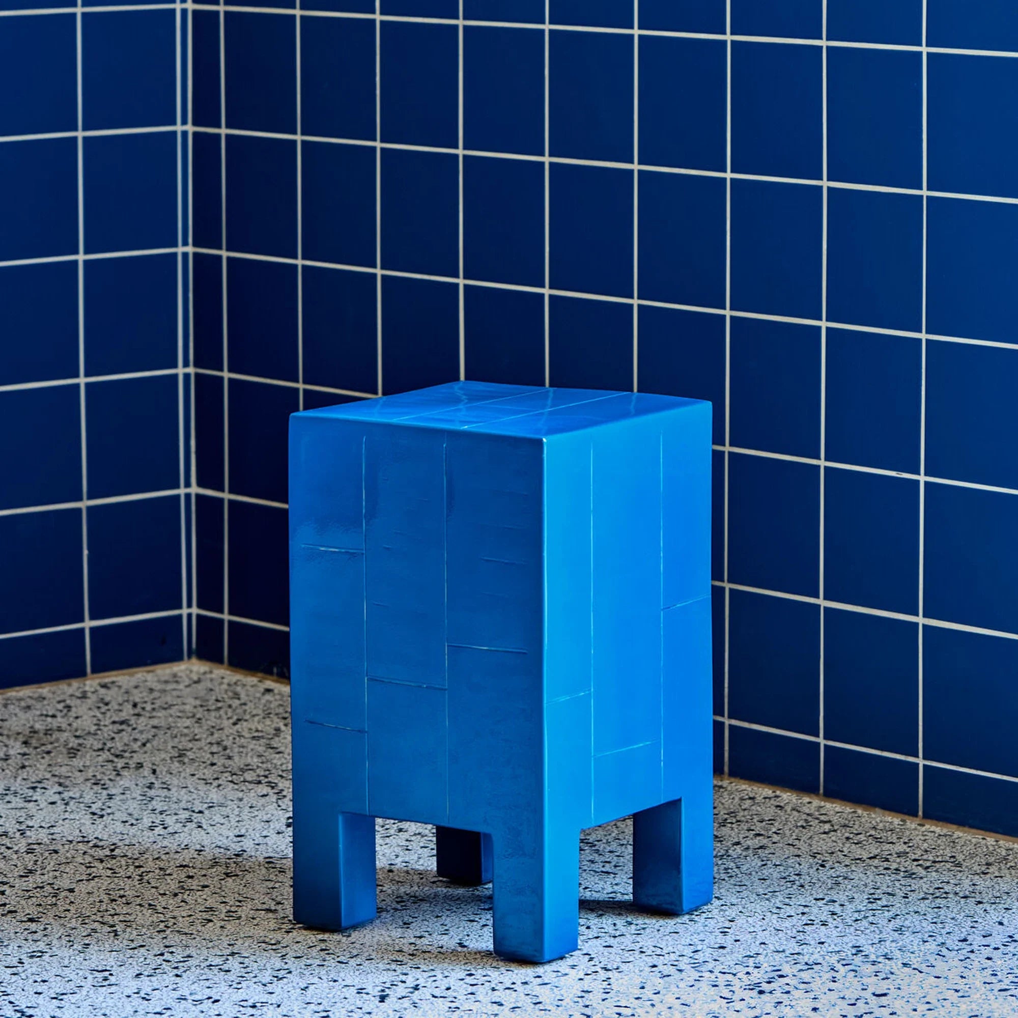 Šoninis staliukas Brick