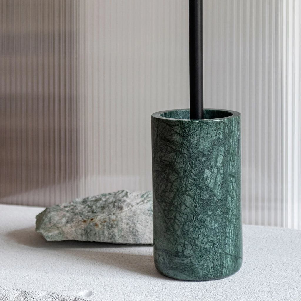 Tualeto šepečio laikiklis Marble Dark Forest – Marmuras, juoda apdaila, nailonas