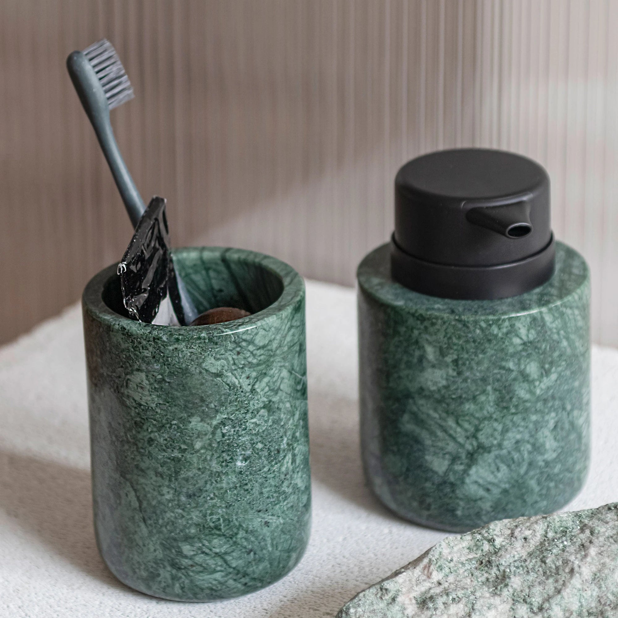 Indelis dantų šepetėliams Marble Dark Forest – Marmuras