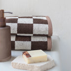 Rankšluostis Retro Chocolate 133x70 cm – 100% ekologiška medvilnė, OEKO-TEX® STANDARD 100 sertifikatas